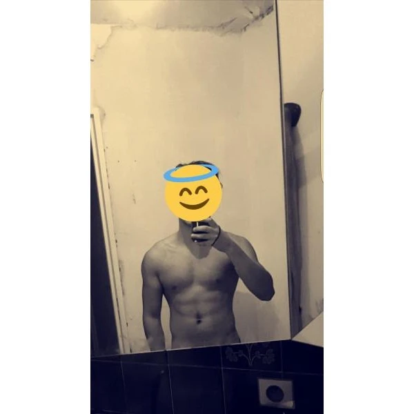    #autreBrÃ©silien. Snap : liamlpx. #fitness #selfie     #worldbeurette   #provoc   snapchat du site : world_beurette