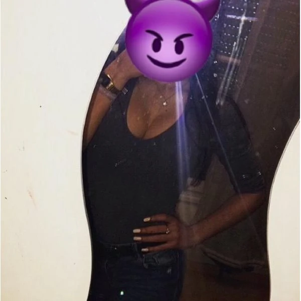    #autre #italienne   #worldbeurette  #autre   #fr   #provoc    #panaame   #brunette  Snap : L.pch75 snapchat du site : world_beurette