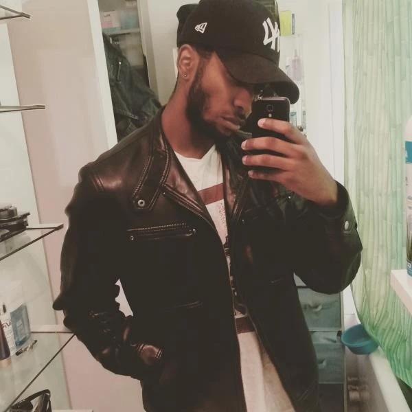    #autre#Antillais #Paris #fr snapchat du site : world_beurette