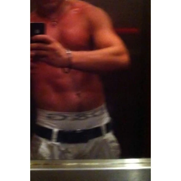    #autreSalut a toutes les femmes moi c'est eymen d'origine turkish pourquoi pas dial ensemble ? :) , ajouter moi sur snap c'est , antalya-loca , un rendez vous sympathique sera pas mal:) grr  #sexy   #autre   #worldbeurette  snapchat du site : world_beu