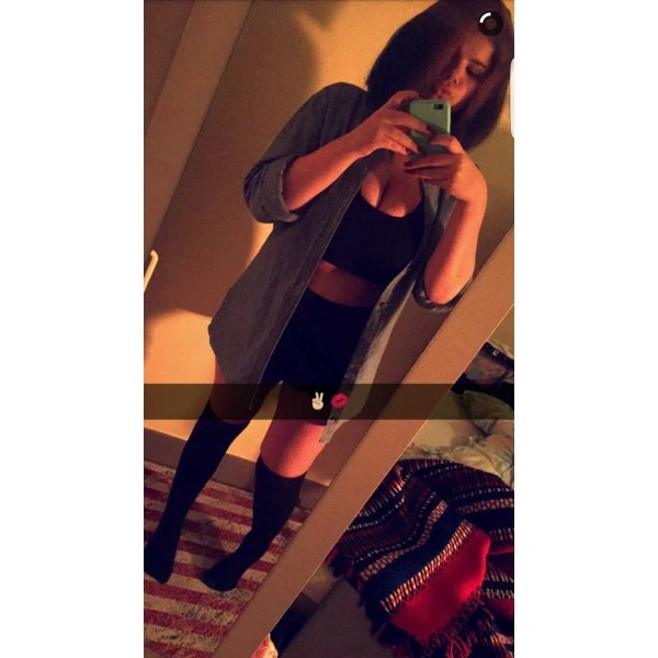    #autre #perfectBoobs   #brunette   #grosTerma  snapchat du site : world_beurette