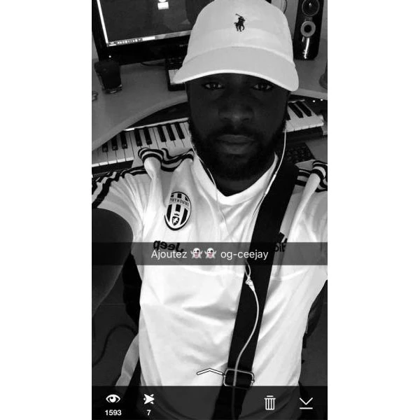    je fais des pub gratuite :) snap: og-ceejay j'ai 1.4k  #sauvage   #PSG   #selfie  snapchat du site : world_beurette