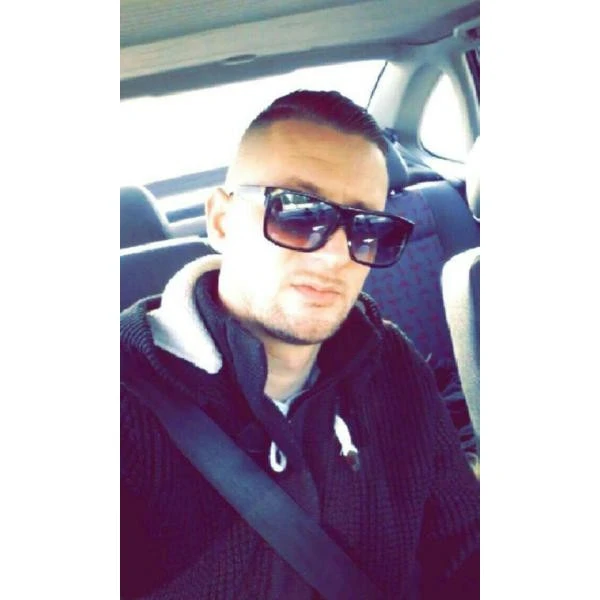    Albanais 27piges  snap : avniprishtinasnapchat du site : world_beurette